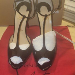 Christian Louboutin Red Bottom/Sonara 100 Black Patent Peep Toe!